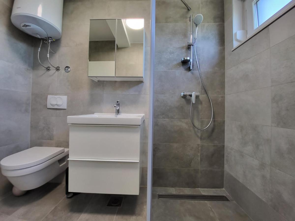 Vila Maslina-Apartman Br.4 Lägenhet Zadar Exteriör bild