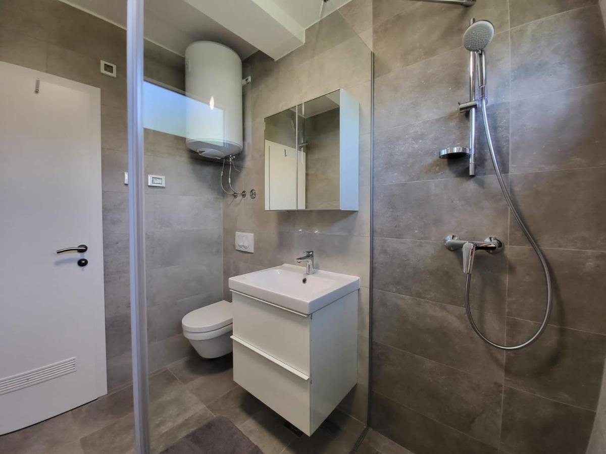 Vila Maslina-Apartman Br.4 Lägenhet Zadar Exteriör bild